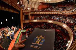 wolverhampton-4-graduate-4